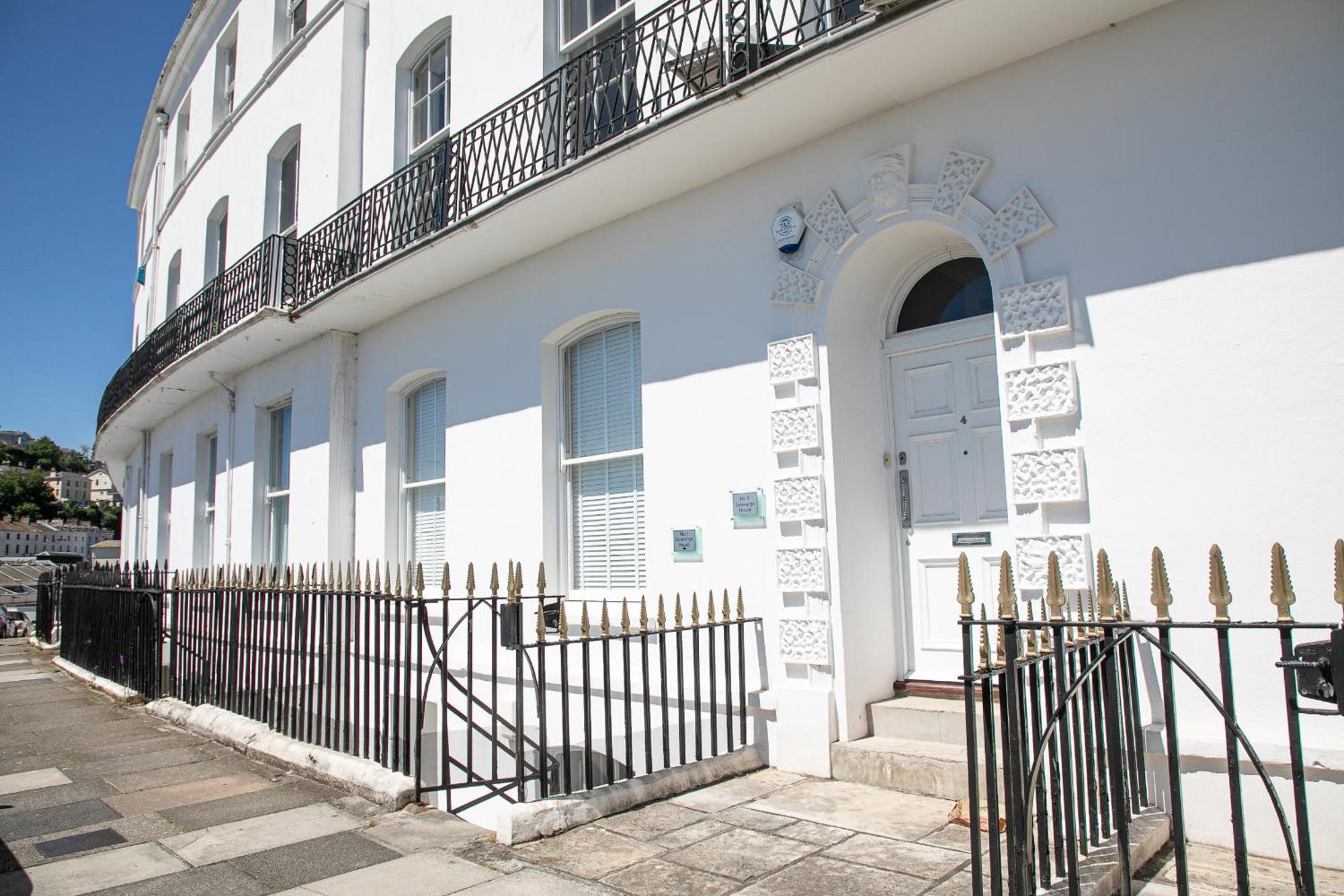 Sovereign House - Close To Harbour With Parking Torquay Kültér fotó